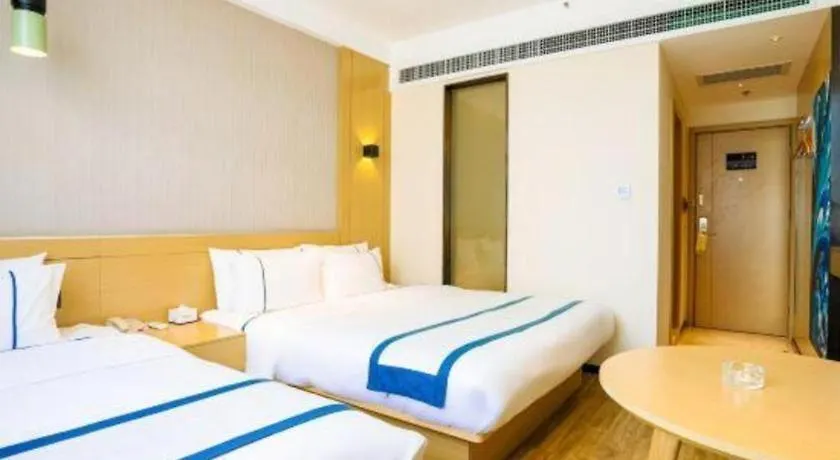 City Comfort Inn Zhoukou City Chuanhui District Huanghe Road 2*,  Cina